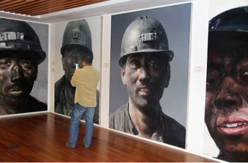 由巫鸿策展的徐唯辛《七个矿工》展在京开幕